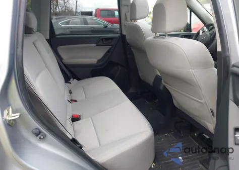 2017 Subaru Forester 2.5I Premium из США, поврежденный, VIN JF2SJAEC8HH806567